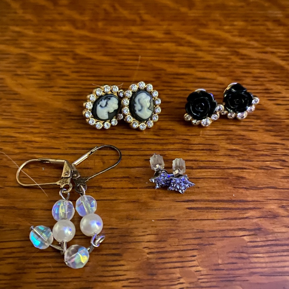 Earrings Lot